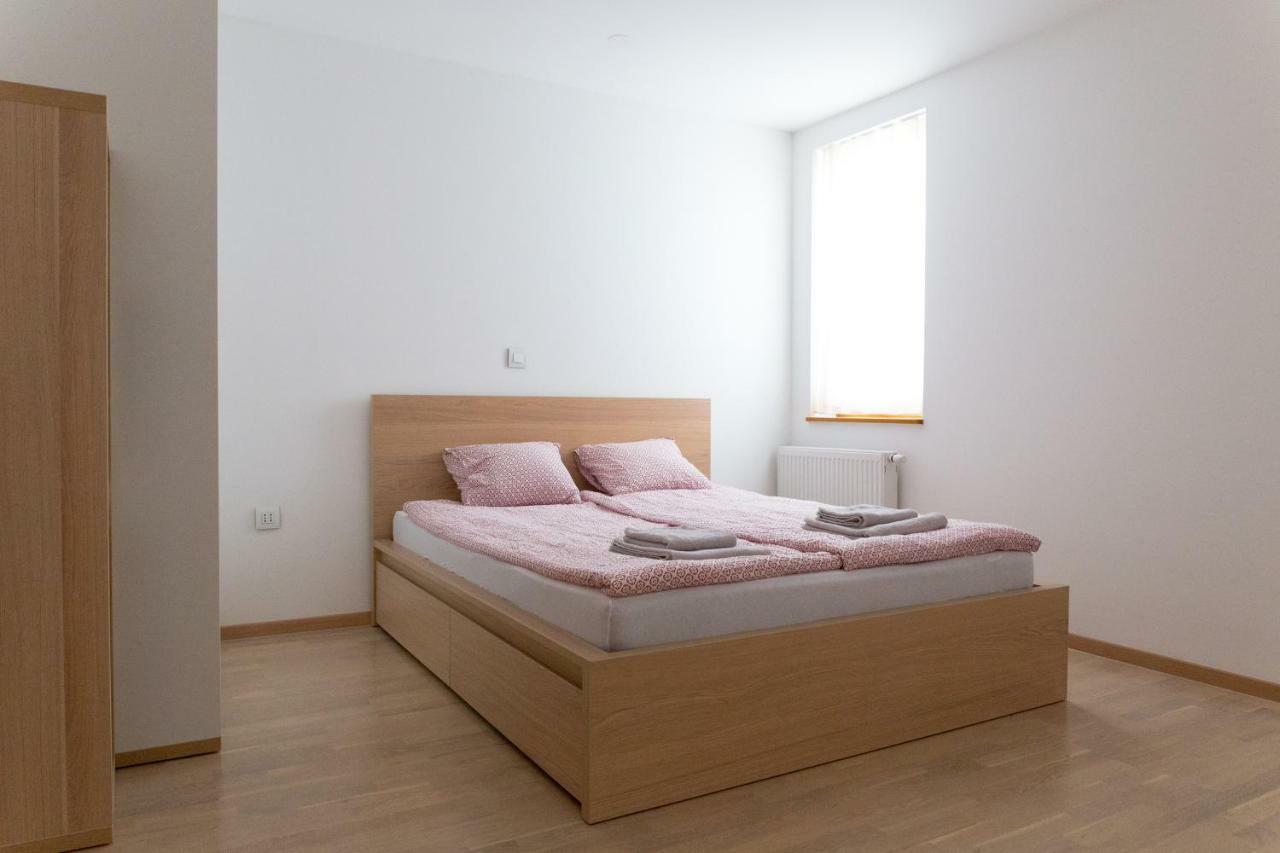 קרנייסקה גורה Auredius Deluxe Apartment מראה חיצוני תמונה